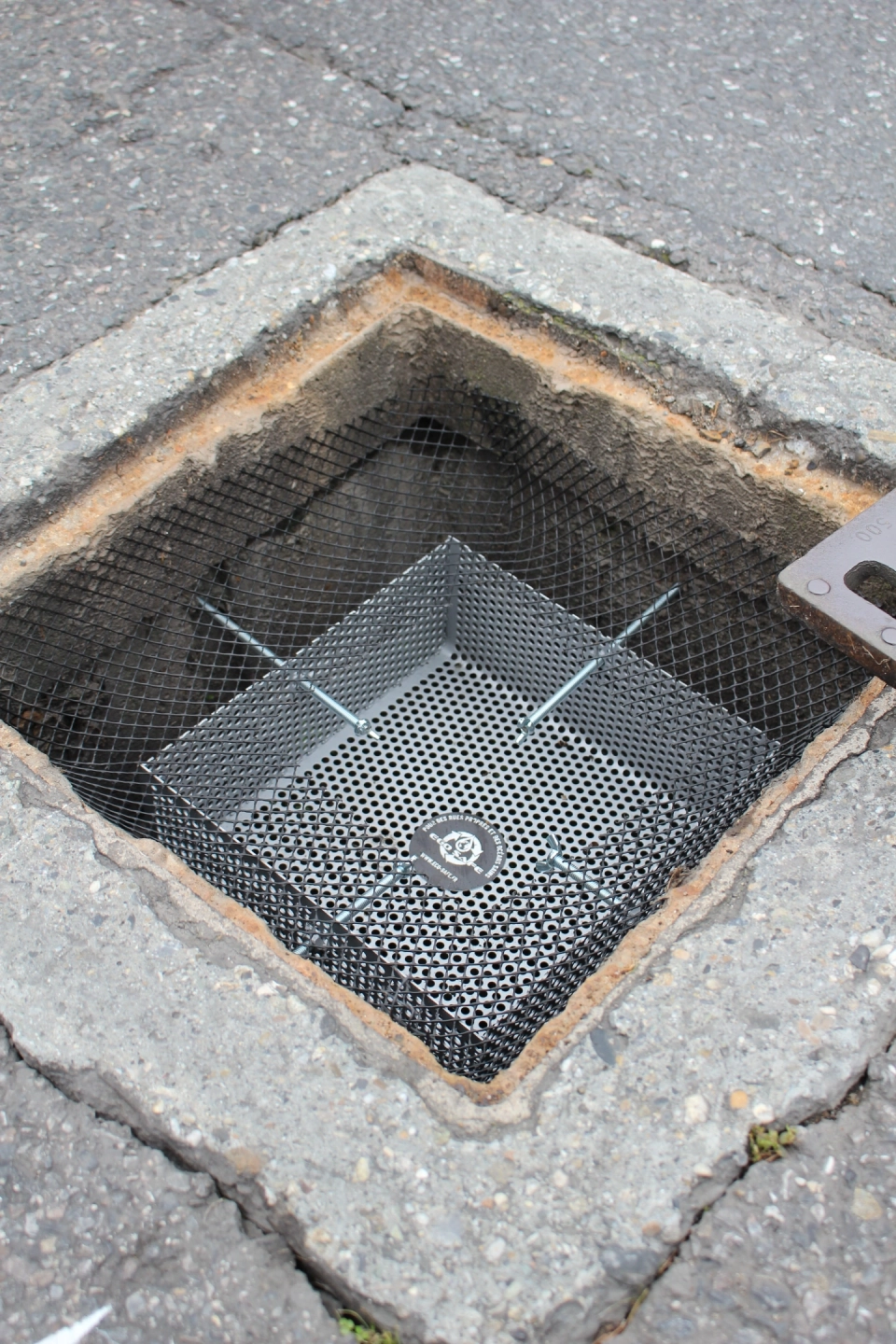 Grille installée et invisible